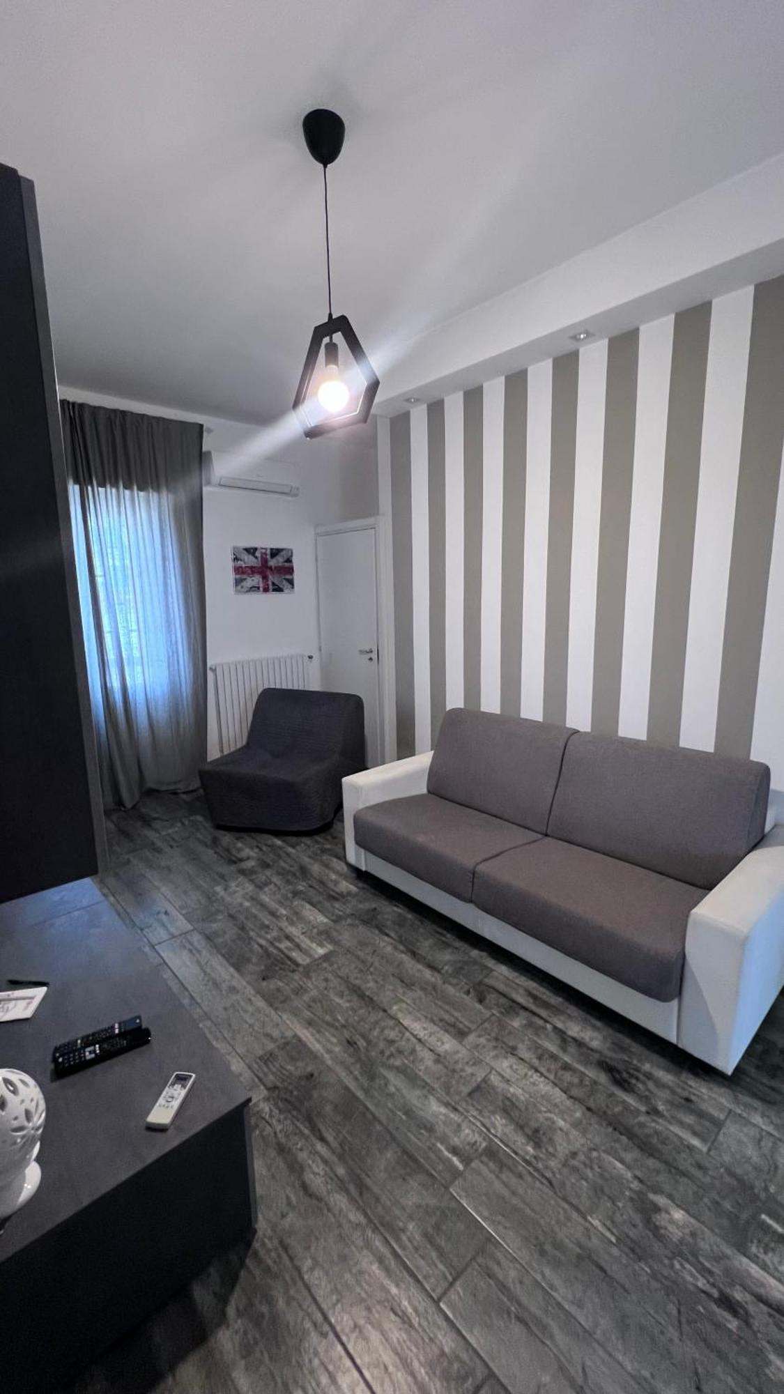 Apartment Ideal House